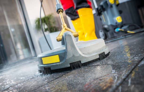 Why Choose Our Certified Pressure Washing Experts for Your Project Needs in Richmond Heights, MO?